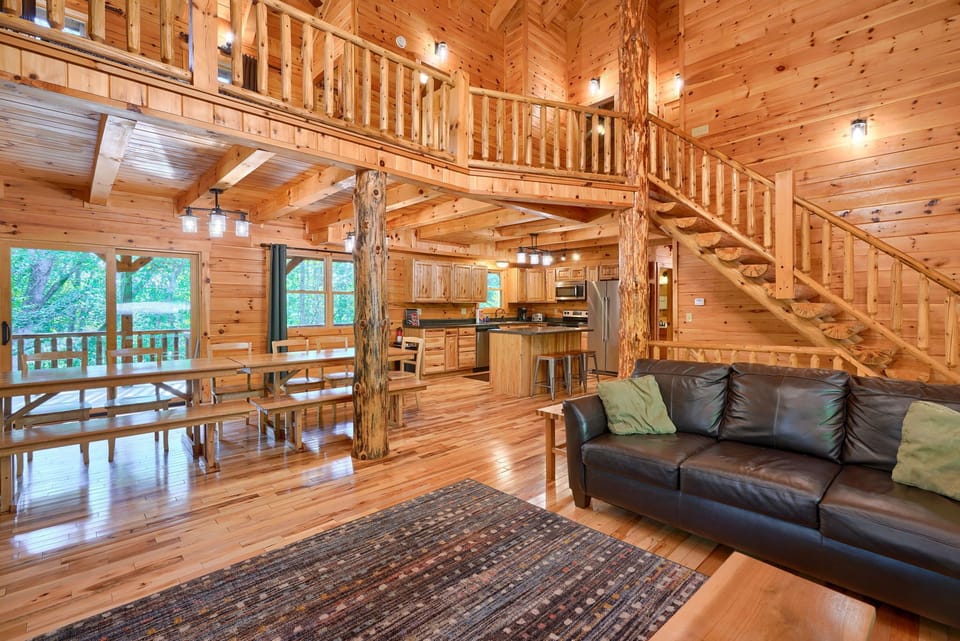 Hickory Hill Lodge open floor plan