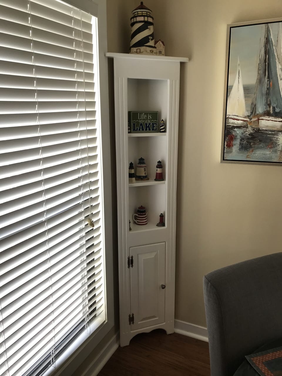 Nautical theme throughout