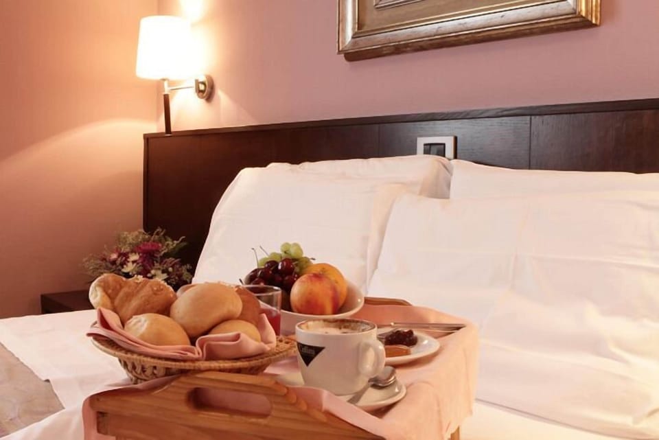 Room service - dining