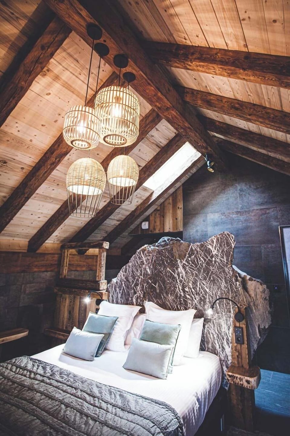 Comfort Room, Balcony, Mountain View