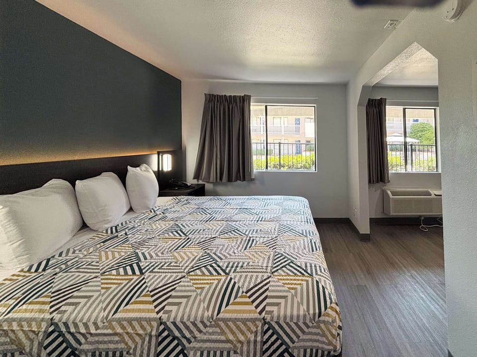 Desk, bed sheets