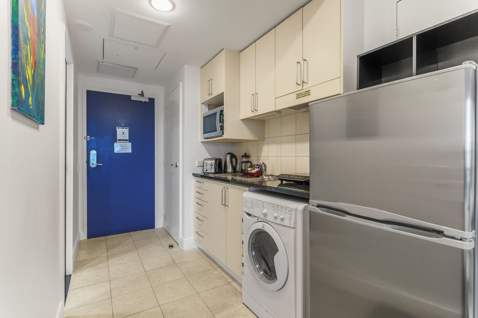 Studio | Private kitchen | Full-size fridge, microwave, electric kettle, toaster