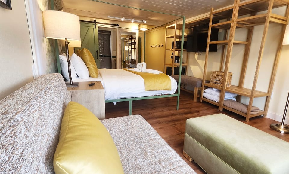 King Bed Balcony Luxury Room - Parkway View | Premium bedding, down comforters, pillowtop beds, individually decorated