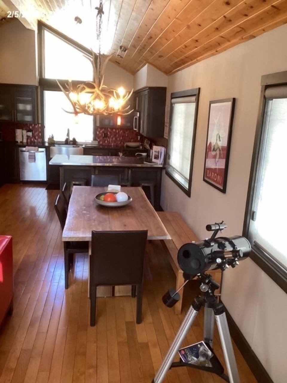 Dining Room with seating for 10. (6 at table and 4 at breakfast bar)