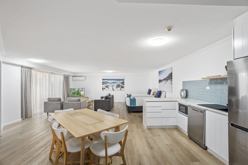 Family Room | In-room dining