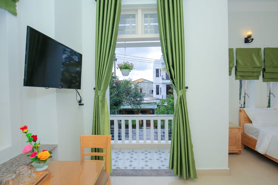 Standard Triple Room, City View | Minibar, individually decorated, individually furnished, desk