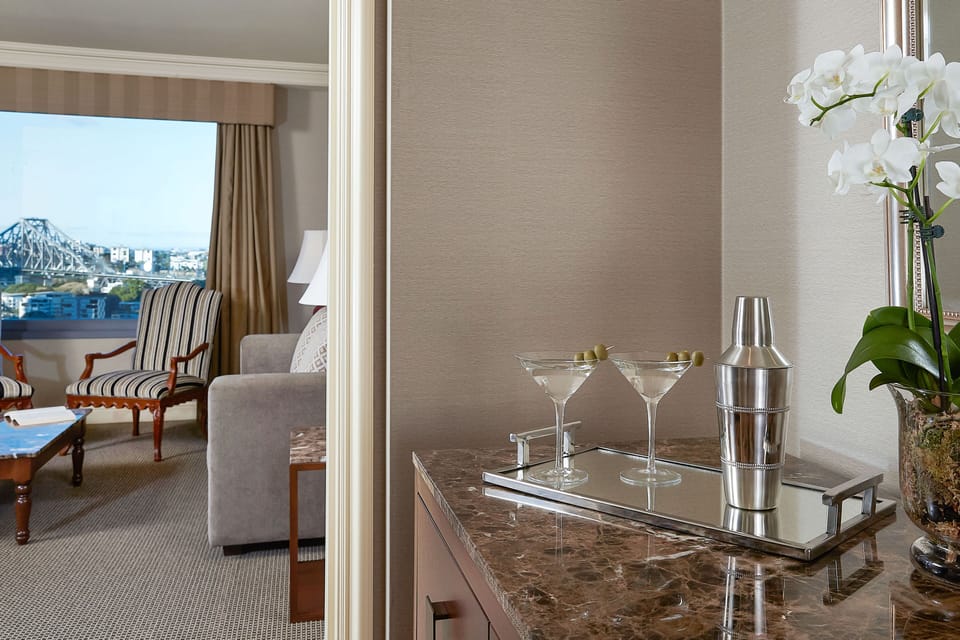 Story Bridge Suite, Riverview | In-room safe, desk, soundproofing, iron/ironing board