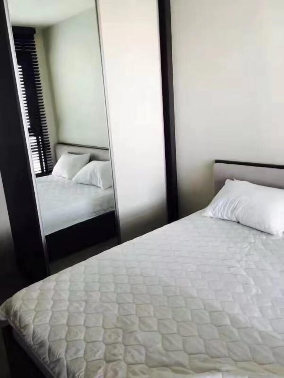 Apartment | 1 bedroom, individually furnished, desk, laptop workspace