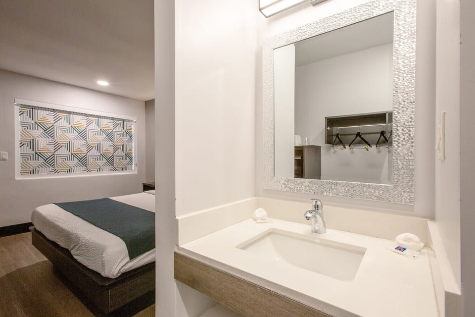 Shower, towels, soap, shampoo