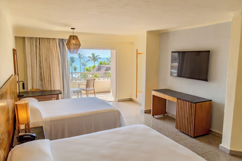 Deluxe Partial Bay View | In-room safe, laptop workspace, blackout drapes, free WiFi