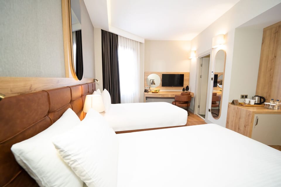 Deluxe Twin Room | Premium bedding, Select Comfort beds, in-room safe, desk