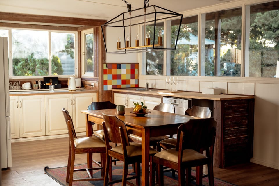 Traditional Cottage | Private kitchen | Cleaning supplies