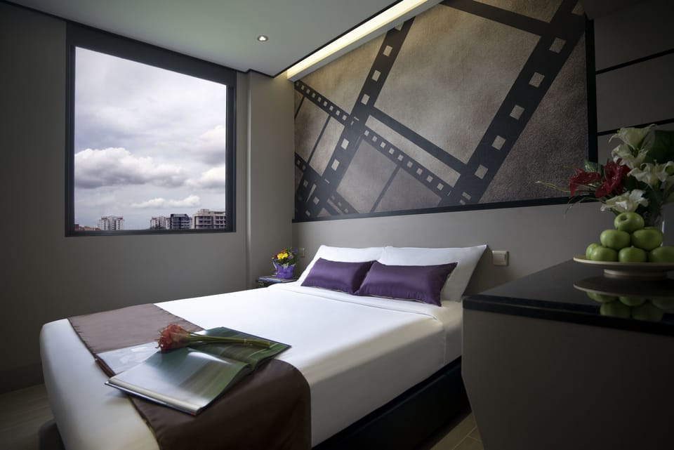 Superior Double Room | Desk, WiFi (free), bed sheets