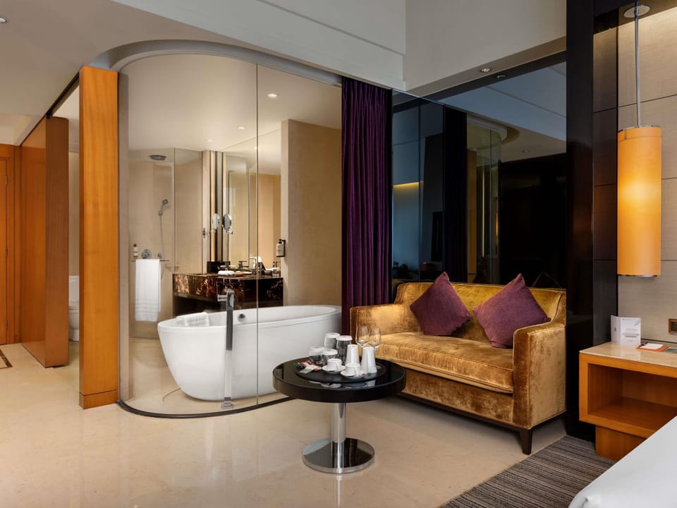 Deluxe Room, 2 Twin Beds | Minibar, in-room safe, desk, laptop workspace