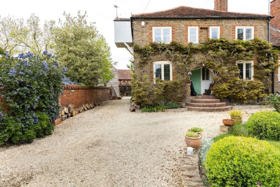 Gravelled driveway of main house.