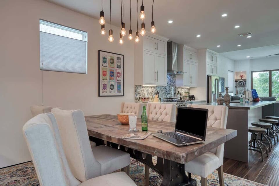 Lavaca Street Dining