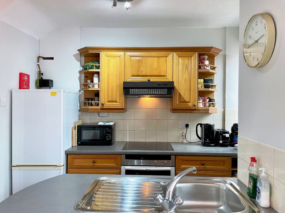 House | Private kitchen | Fridge, coffee/tea maker, highchair