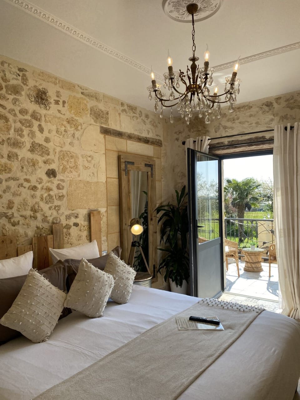 Romantic Room | Premium bedding, memory foam beds, in-room safe, individually decorated