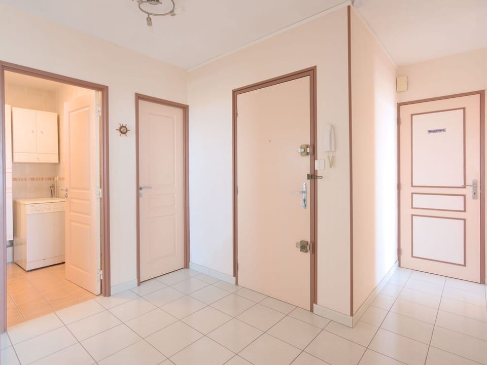 Door, Building, Interior Design, Wood, Floor, Home Door, Flooring, Wall
