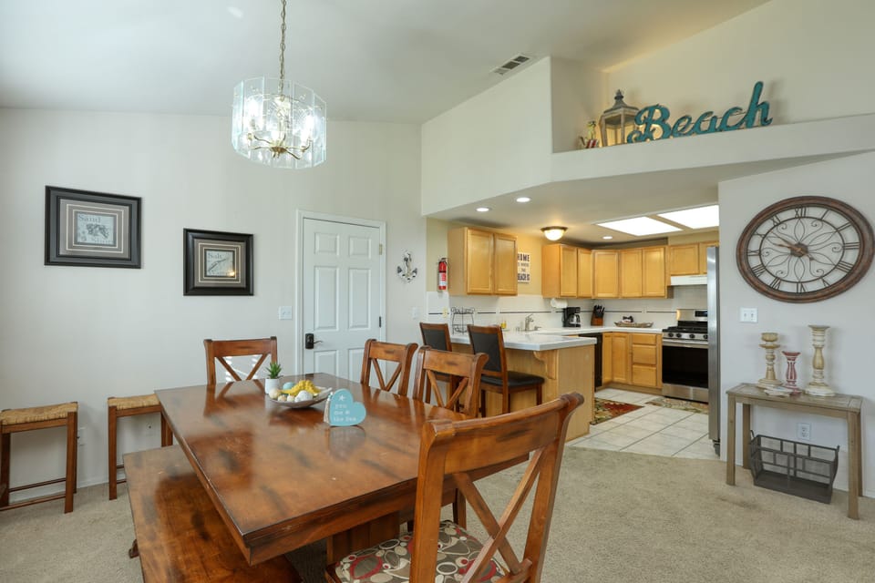 Closer image of dining room table in rental unit