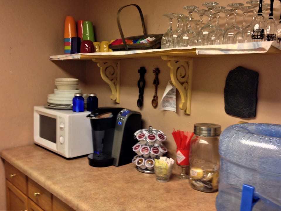 Shared fridge, microwave, electric kettle, cookware/dishes/utensils