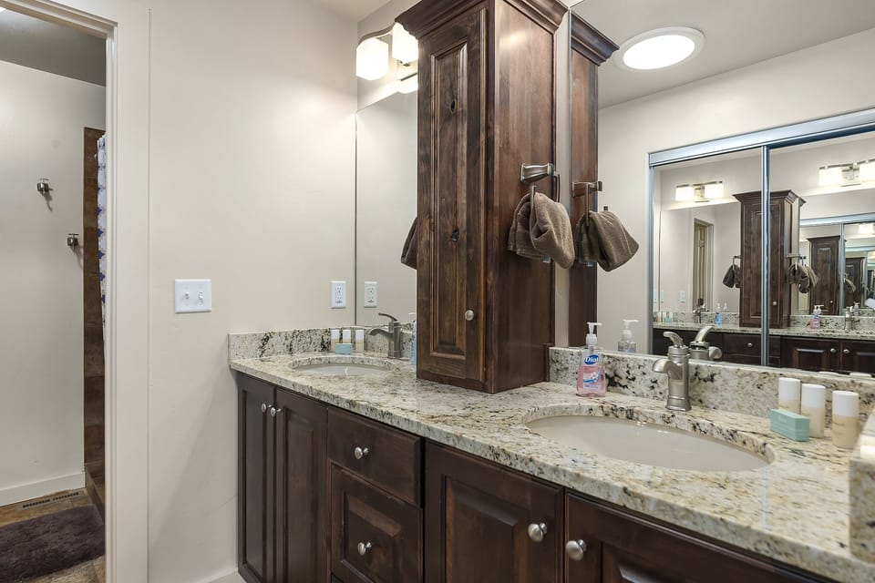 Squeaky clean master bathroom