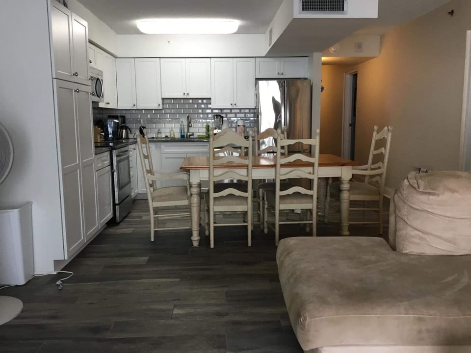 Kitchen (showing new flooring)
