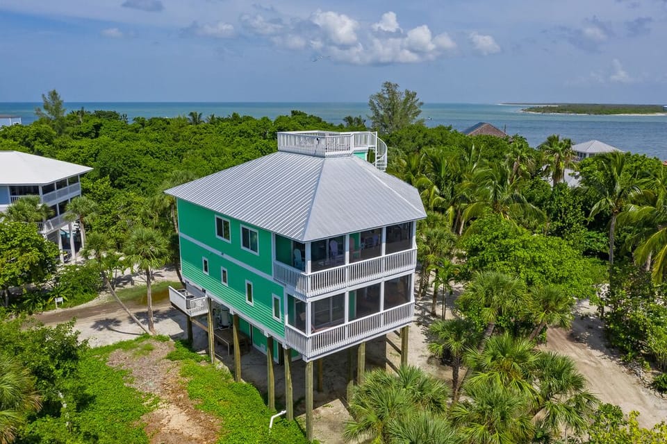 Drone outside picture of Sublime before all the additional landscaping & pool