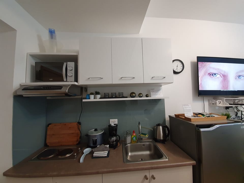 Fully- equipped kitchen