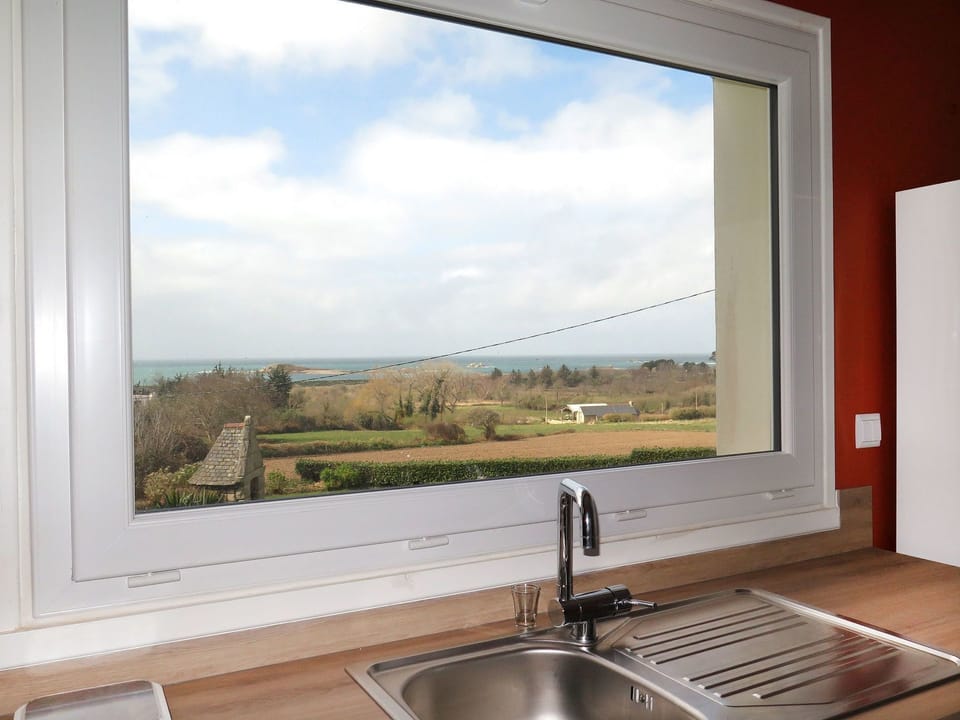 Kitchen Sink, Sink, Cloud, Window, Sky, Tap, Plumbing Fixture, Azure, Wood