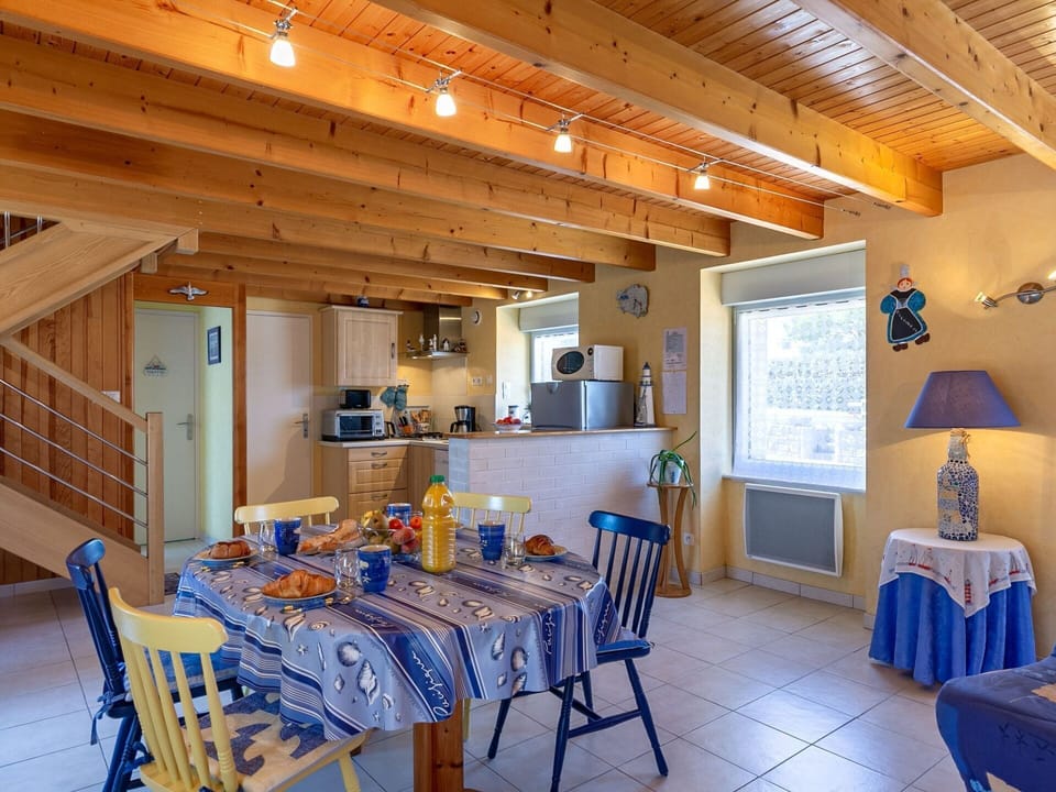 Furniture, Property, Table, Chair, Blue, Interior Design, Lighting, Wood, Building, Flooring
