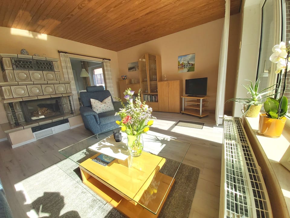 Holiday Friesenheim - guest house Schackmann Apartment in Esens