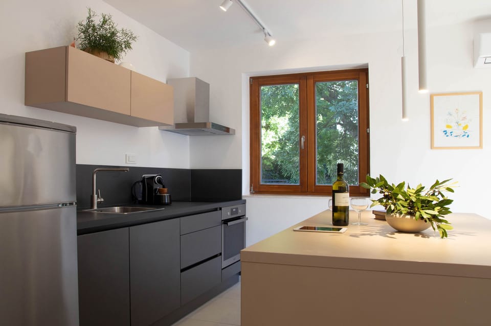Fully equipped modern kitchen