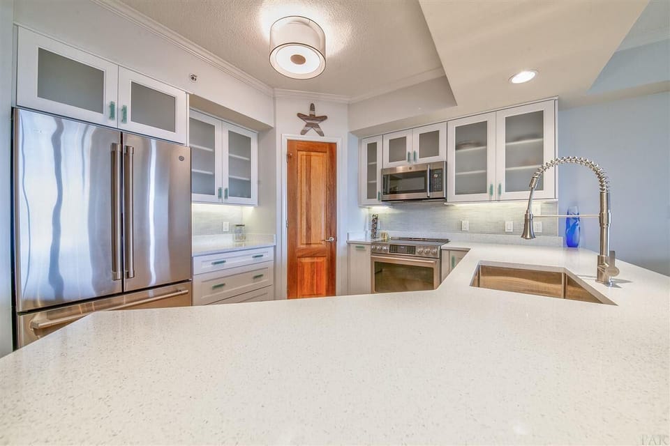Newly updated Kitchen with granite countertops 