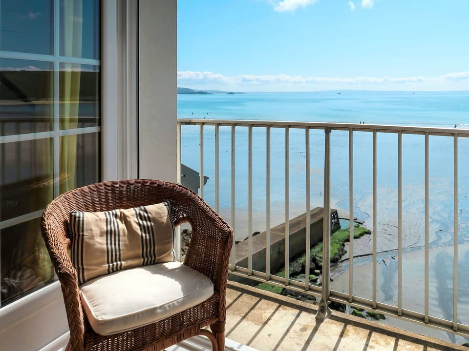 Blue, Property, Balcony, Room, Real Estate, Azure, Furniture, Condominium, Ocean, Building