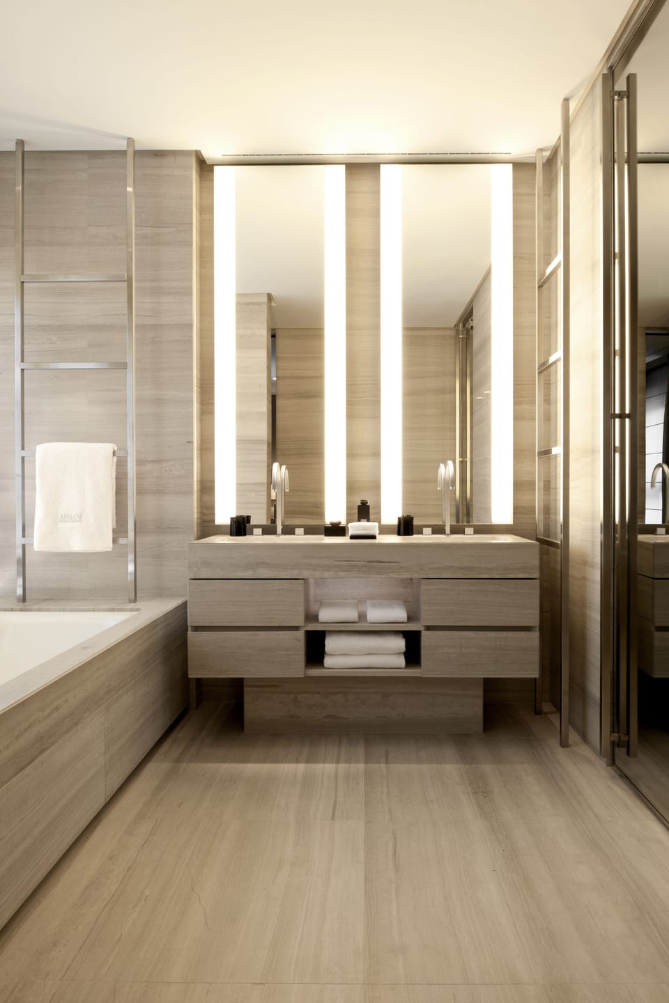 Separate tub and shower, deep soaking tub, rainfall showerhead
