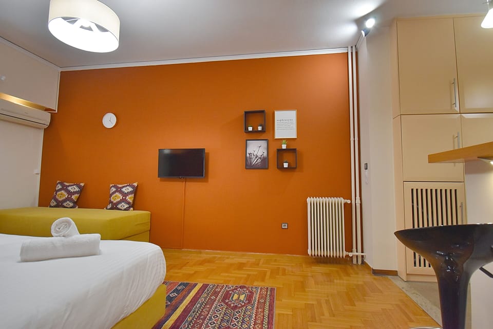 Apartment | 1 bedroom, hypo-allergenic bedding, individually decorated