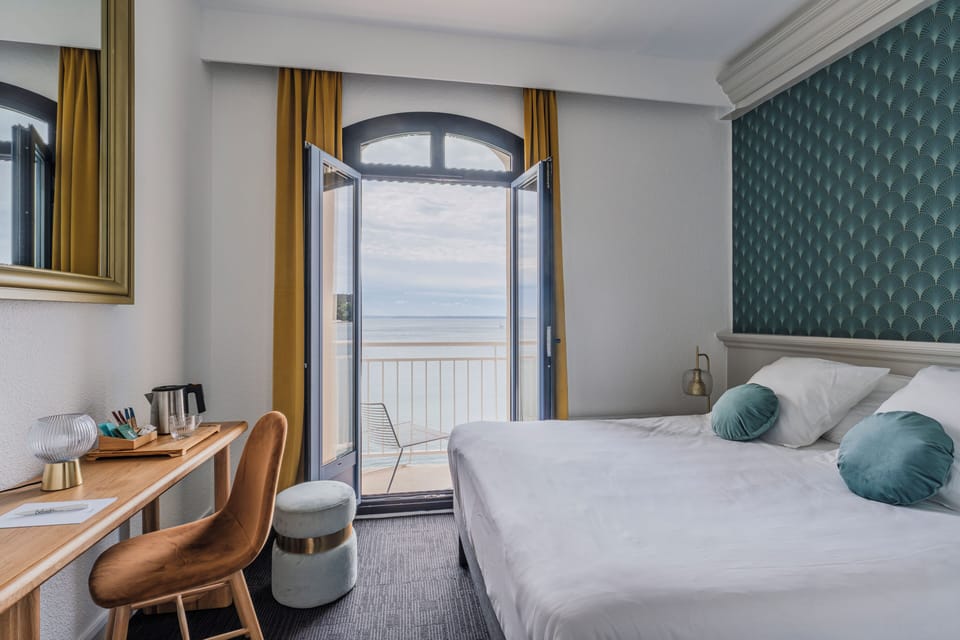 In-room safe, desk, iron/ironing board, free WiFi