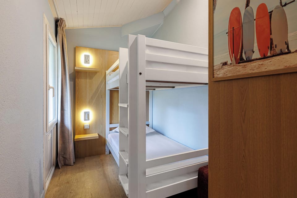 Individually decorated, individually furnished, WiFi, bed sheets