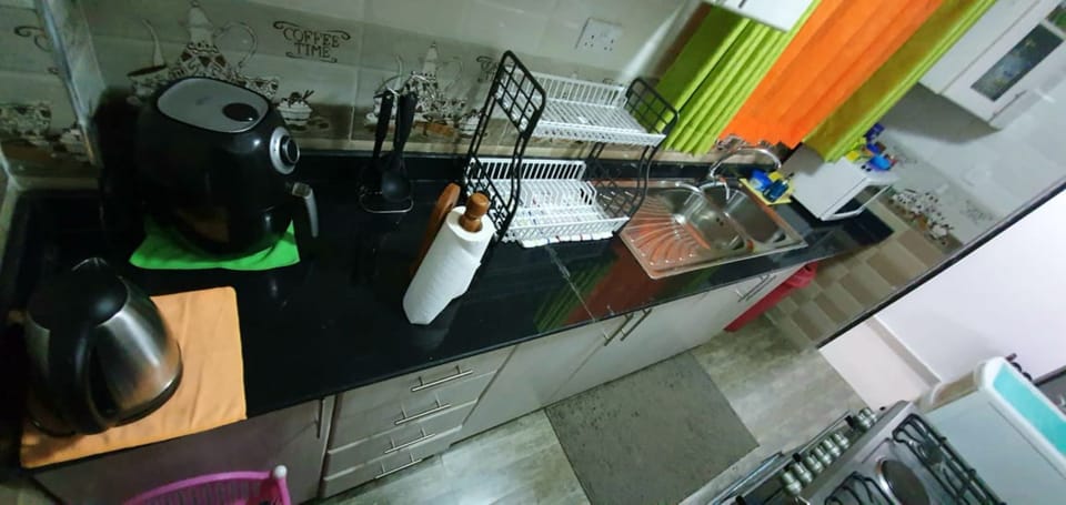 Standard Double Room | Shared kitchen facilities | Full-size fridge, microwave, oven, stovetop