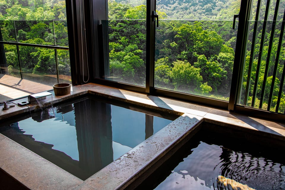 Deluxe Family Room | Bathroom | Separate tub and shower, deep soaking tub, rainfall showerhead