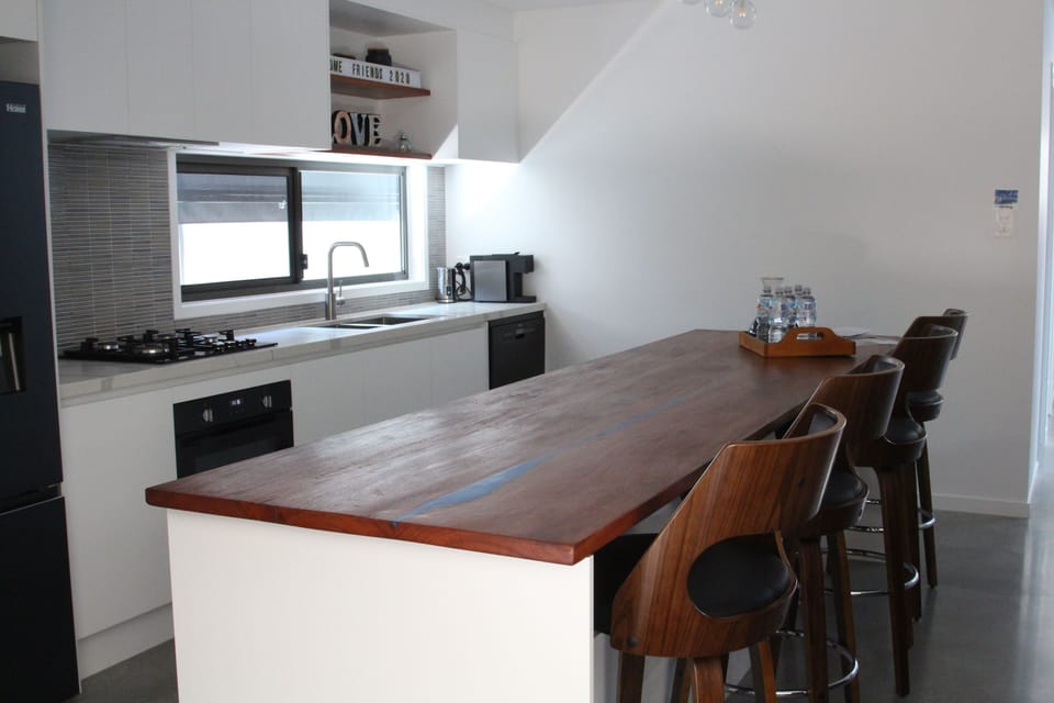 Stunning timber island benchtop