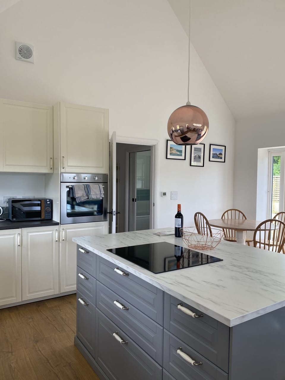 Well equipped kitchen