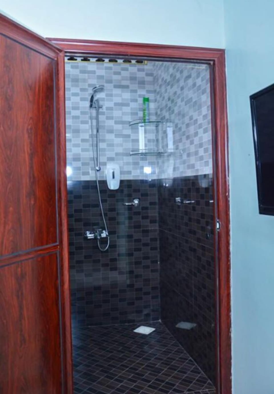 SamWeb Bed and Breakfast Motel in Kampala