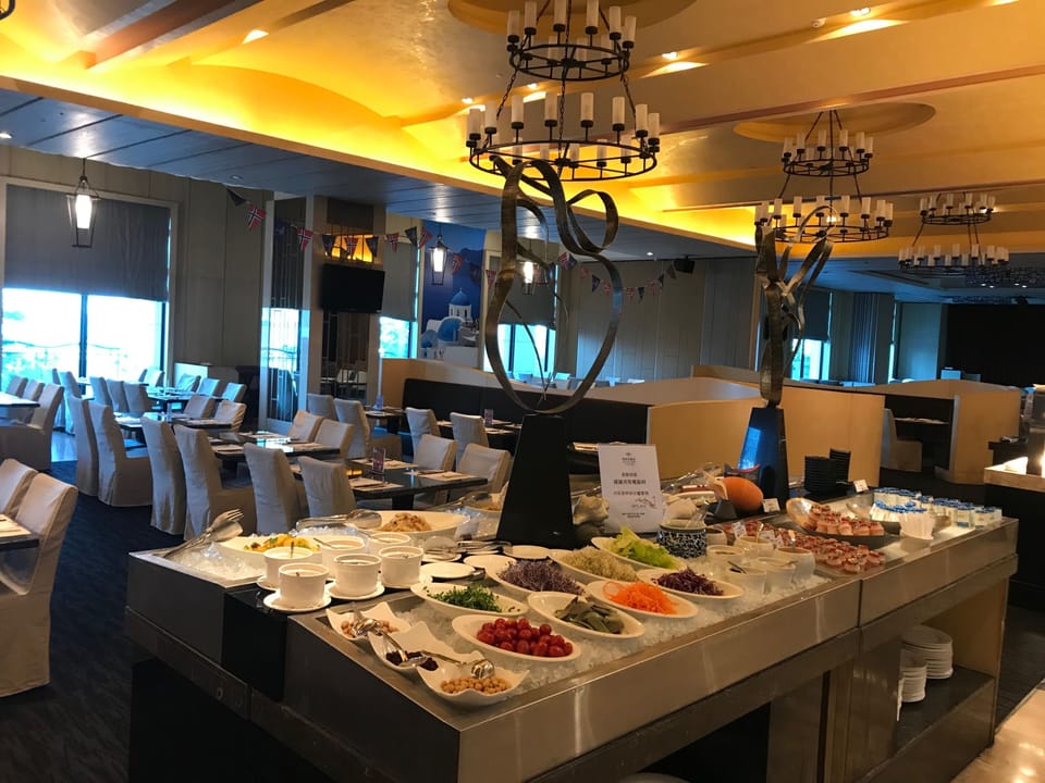Daily buffet breakfast for a fee
