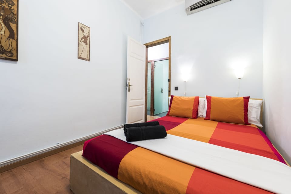 Standard Apartment, 4 Bedrooms, Kitchen | 3 bedrooms, premium bedding, down comforters, iron/ironing board