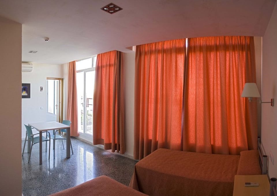 Albergue Inturjoven Jerez de la Frontera - Hostel Hostel in Jerez de la Frontera