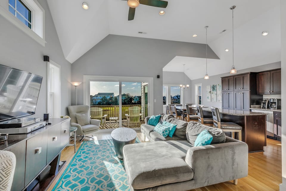 Great Room - Top Level