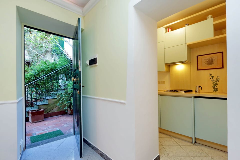 Studio, 1 Bedroom | Private kitchen | Fridge, stovetop, espresso maker, cookware/dishes/utensils