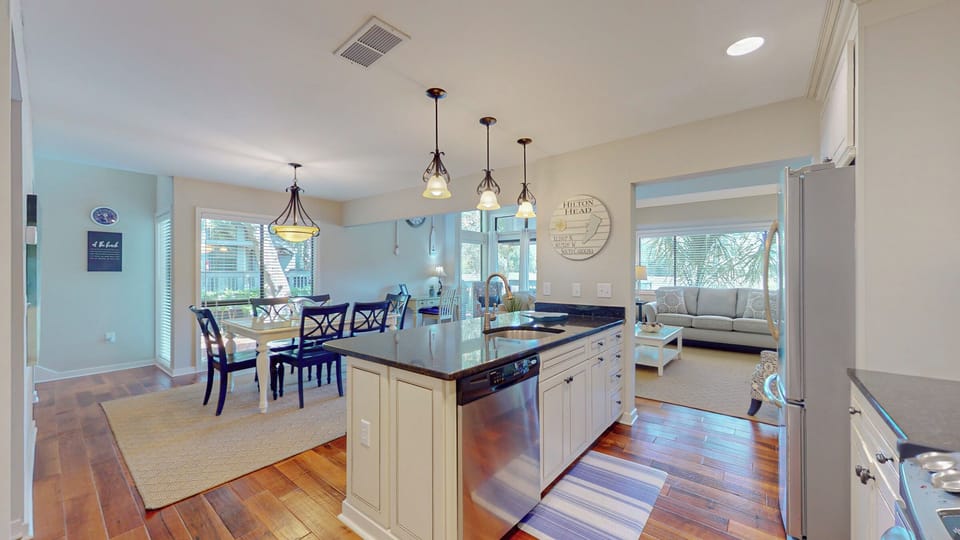 Fully Stocked Kitchen